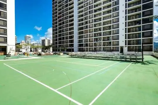 Spacious 8Th Floor Waikiki Condo With City Views, Full Kitchen & Free Parking Honolulu Appartamento
